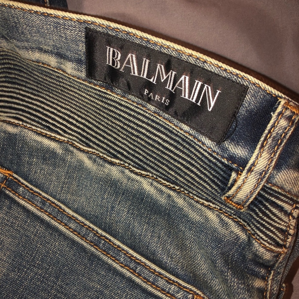 Men’s size 34 medium wash Balmain jeans